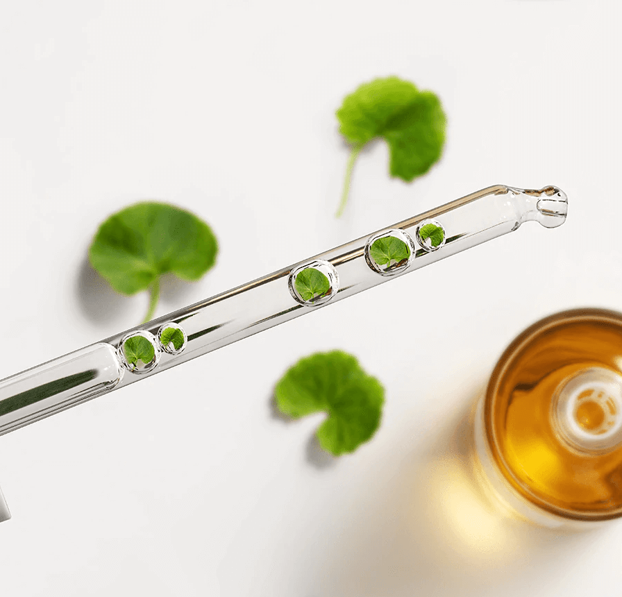 SKIN1004 Madagascar Centella Ampoule 30ml - Regenerační sérum s pupečníkem asijským