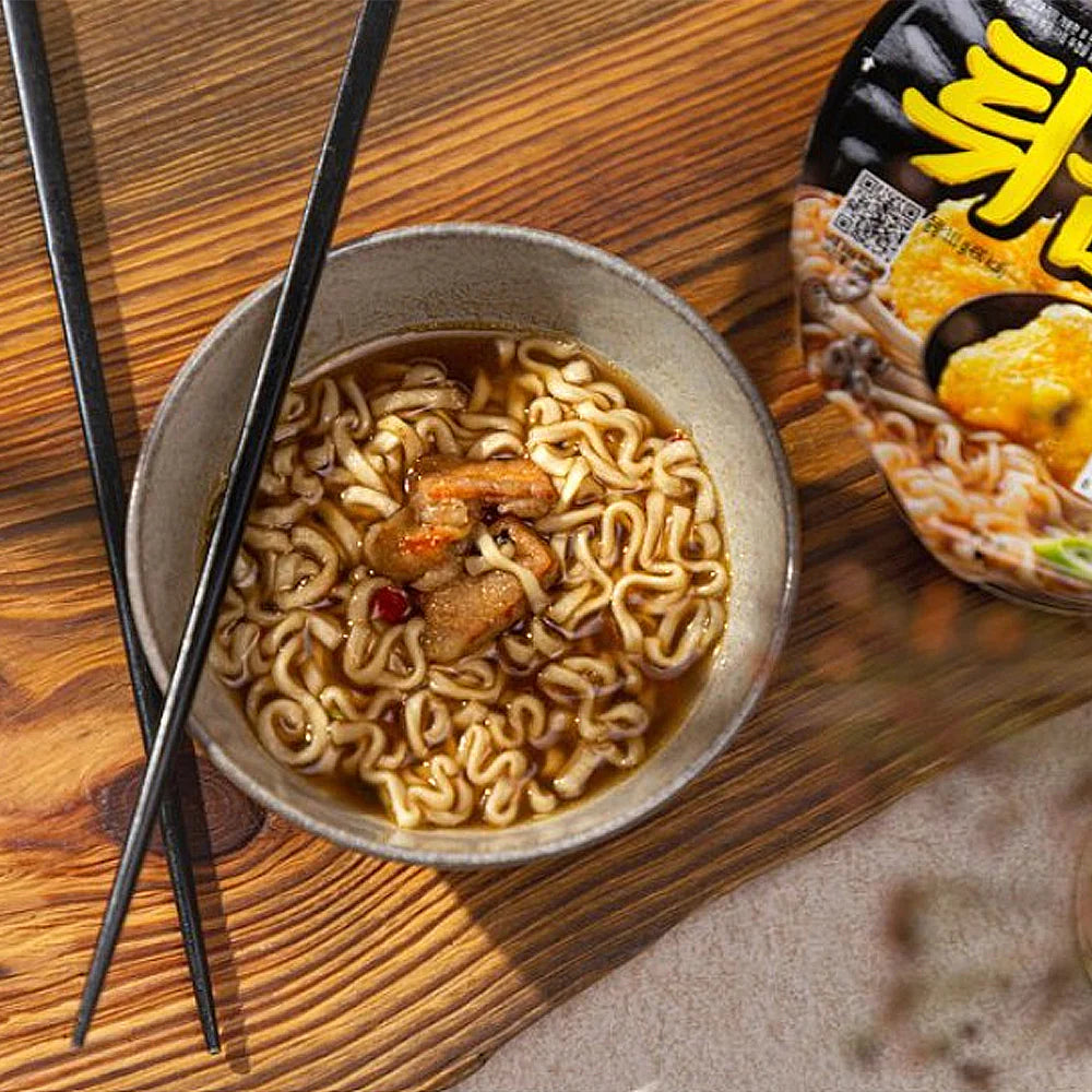 NONGSHIM UDON BIG BOWL Nudlová polévka Tempura udon 111g