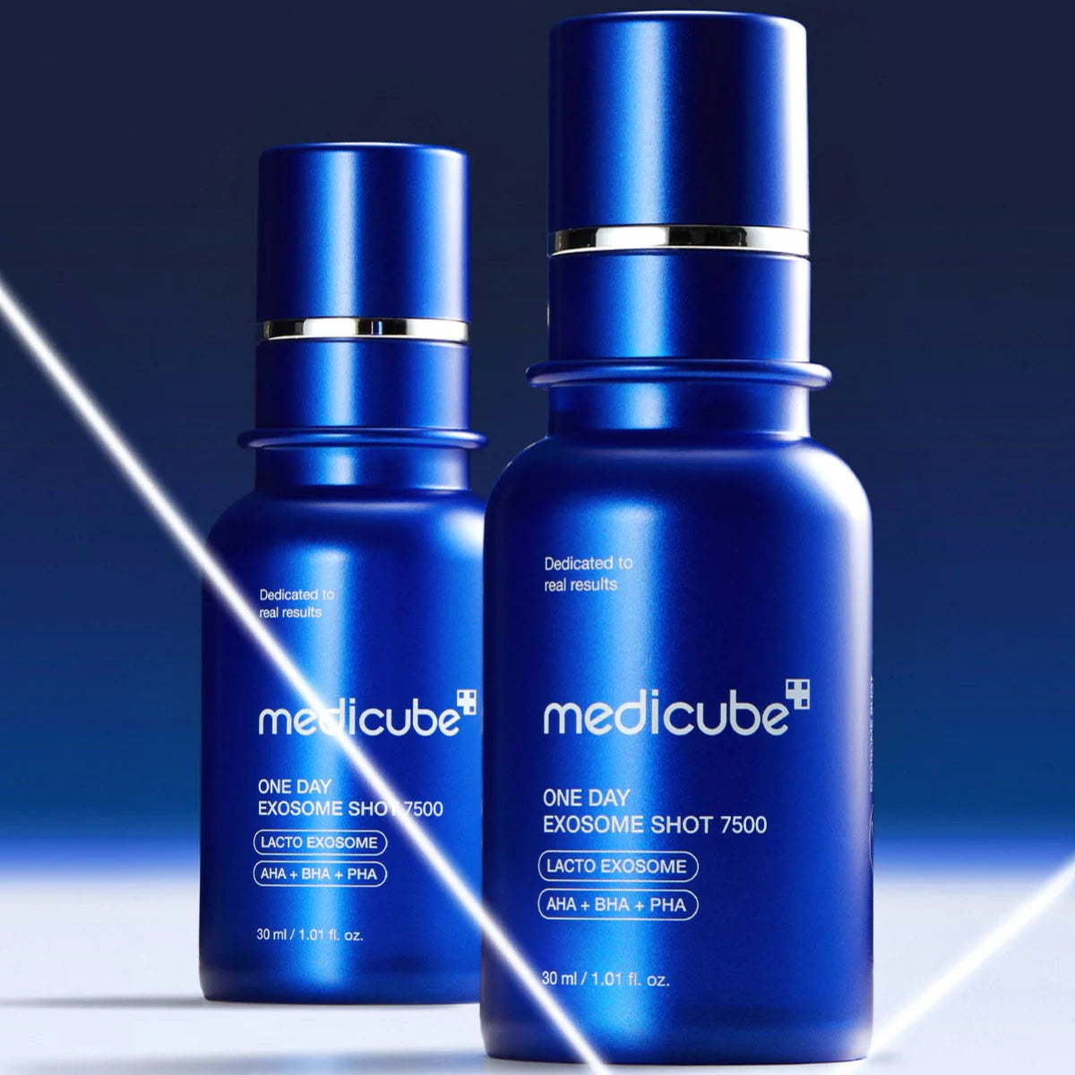 MEDICUBE One Day Exosome Shot Pore Ampoule 7500,     30ml   Revitalizační sérum s mikrojehličkami