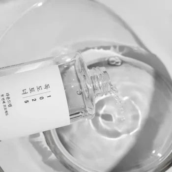 ROUND LAB 1025 Dokdo Toner - Zjemňující pleťový toner 500 ml