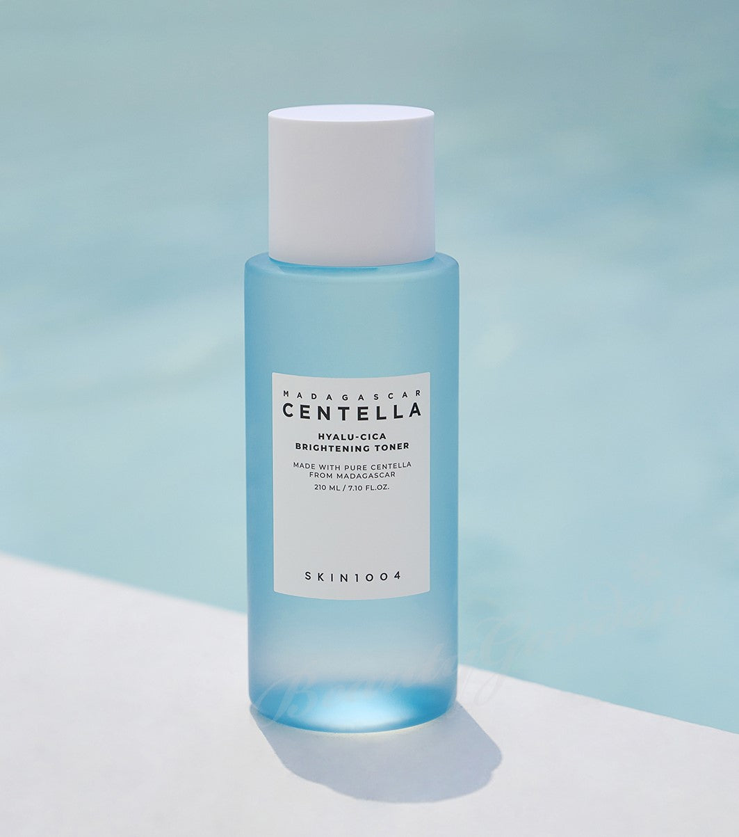 SKIN1004 Madagascar Centella Hyalu-Cica Brightening Toner  210ml - Rozjasňující pleťový toner